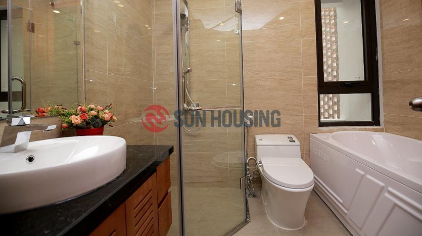 Luxurious serviced apartment in Tay Ho with 4 bedrooms, excellent amenities