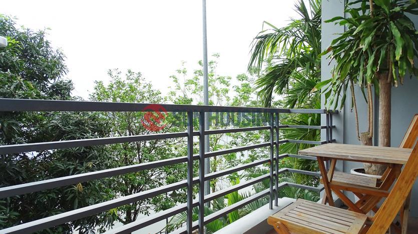 Lake facing 2-bedroom apartment in Westlake designed in tropical style