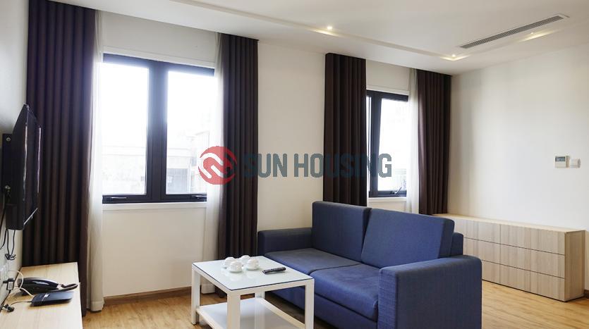 Serviced apartment in Ba Dinh with 2 bedrooms, balcony, lots of light