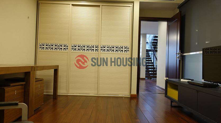 Three-bedroom penthouse Ba Dinh Hanoi deluxe and bright|near Lotte