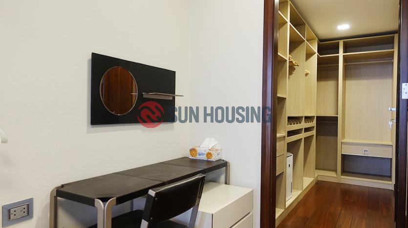 Three-bedroom penthouse Ba Dinh Hanoi deluxe and bright|near Lotte