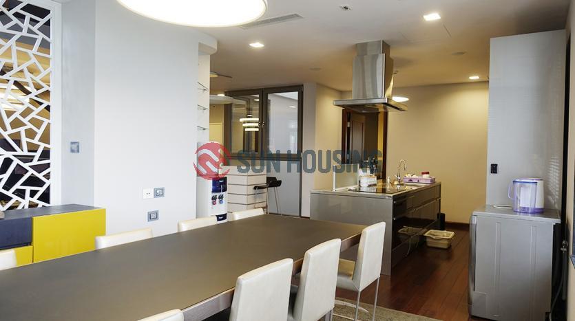 Three-bedroom penthouse Ba Dinh Hanoi deluxe and bright|near Lotte