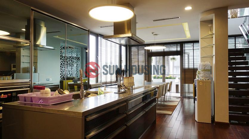 Three-bedroom penthouse Ba Dinh Hanoi deluxe and bright|near Lotte