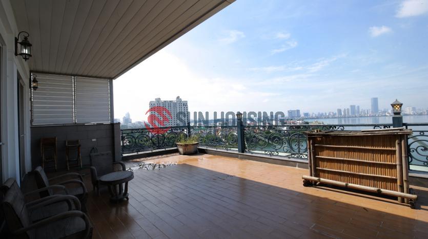 Penthouse in Tay Ho for lease with 03 bedrooms, roof terrace, lake view balcony, city view