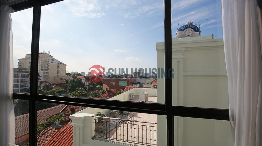 Airy and spacious serviced apartment one bedroom near Westlake Hanoi