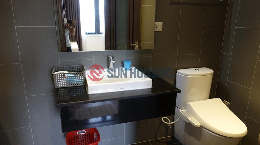 Serviced apartment in Ba Dinh downtown Hanoi with 2 bedrooms, balcony, lots of light