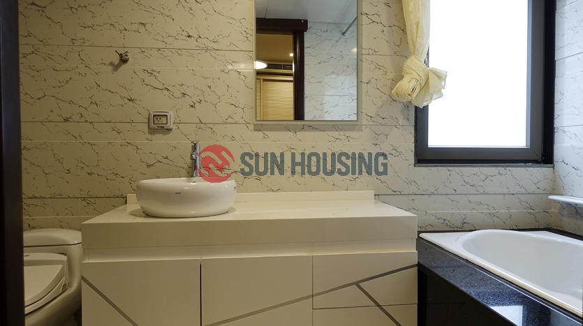 Three-bedroom penthouse Ba Dinh Hanoi deluxe and bright|near Lotte