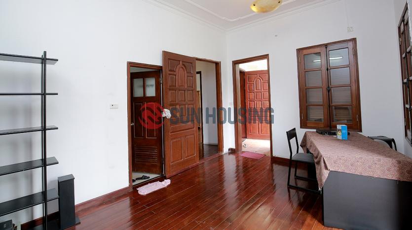 house to let in Tay Ho with 5 bedrooms, terrace, yard, lake view balcony