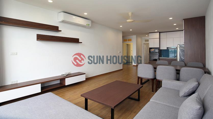 Serviced apartments Hanoi Truc Bach, affordable price with lake view