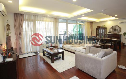 Serviced apartment to let in Tu Hoa, Tay Ho with 3 bedrooms, wide balcony