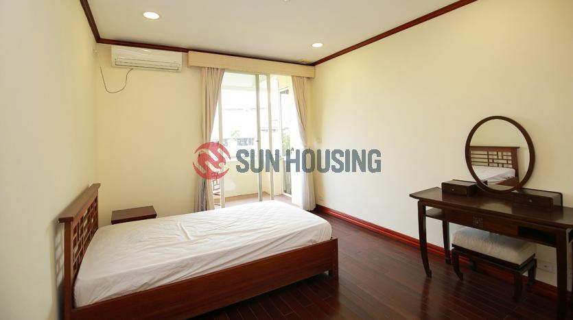 Gorgeous Duplex 3 bedrooms in Xuan Dieu Tay Ho Hanoi is looking for new tenants