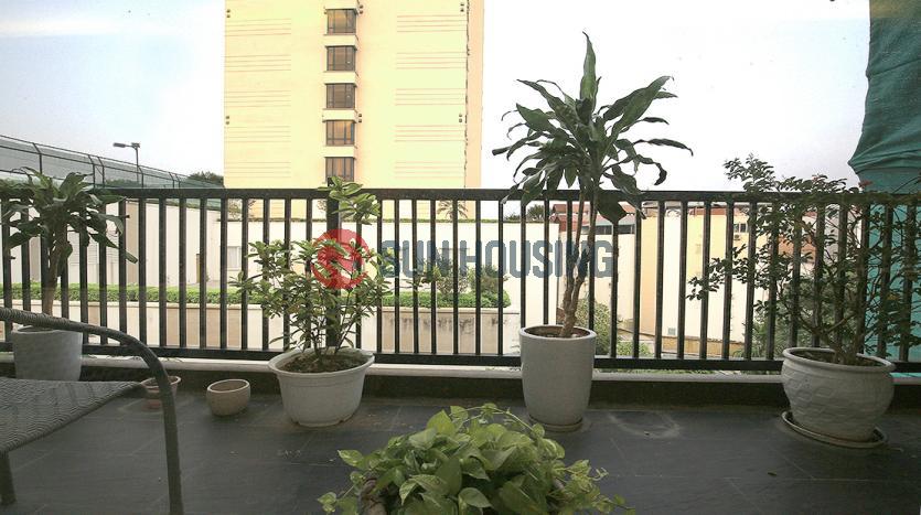 Serviced apartment to let in Tu Hoa, Tay Ho with 3 bedrooms, wide balcony