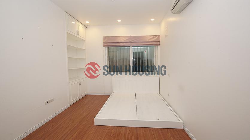 Rental apartment E4 Ciputra – 3 bedrooms, furnished and brand new
