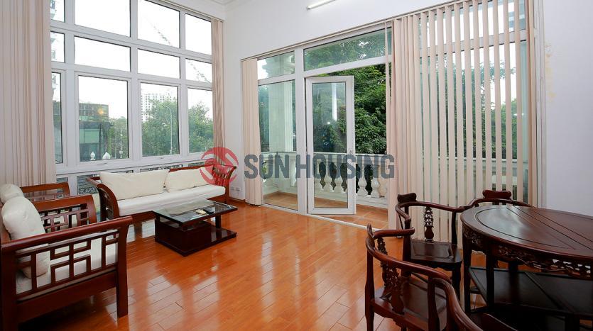 Extra-large studio serviced apartment Westlake with lake view