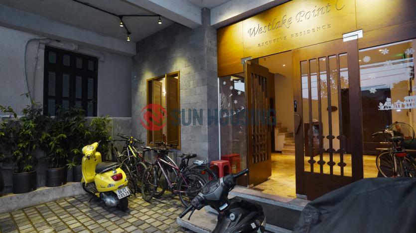 Serviced apartment Tay Ho Hanoi | 2 br & 2 bathrooms | Xom Chua Str