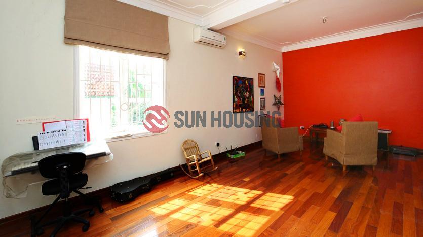 Conveniently located house Westlake Hanoi | 5 br & 3 bathrooms