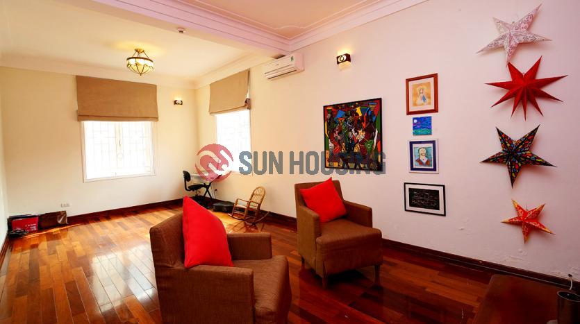 Conveniently located house Westlake Hanoi | 5 br & 3 bathrooms