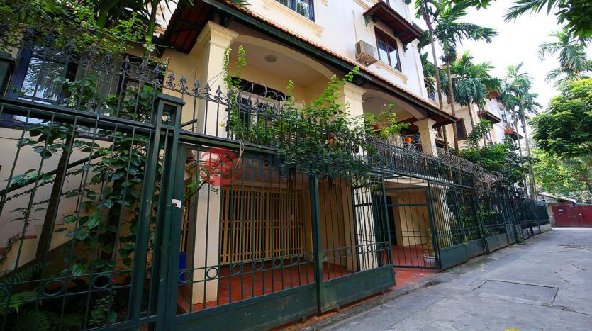 Conveniently located house Westlake Hanoi | 5 br & 3 bathrooms