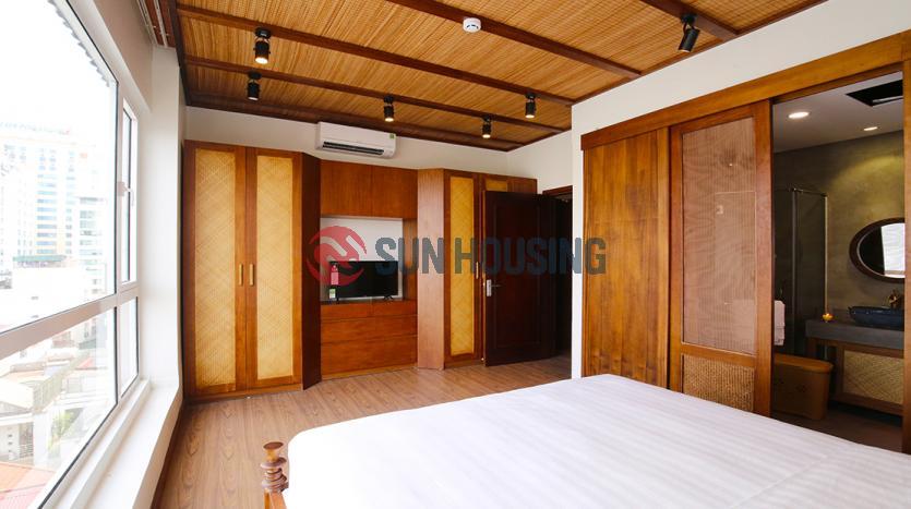 High floor three bedroom apartment Sakamoto Ba Dinh Hanoi