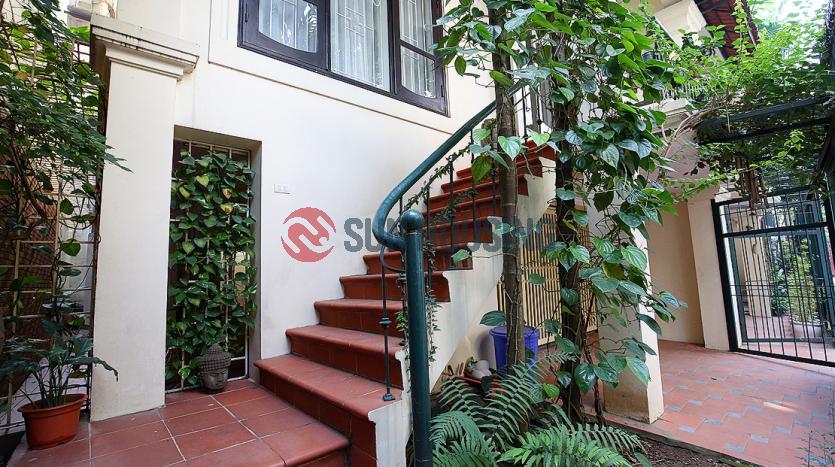 Conveniently located house Westlake Hanoi | 5 br & 3 bathrooms