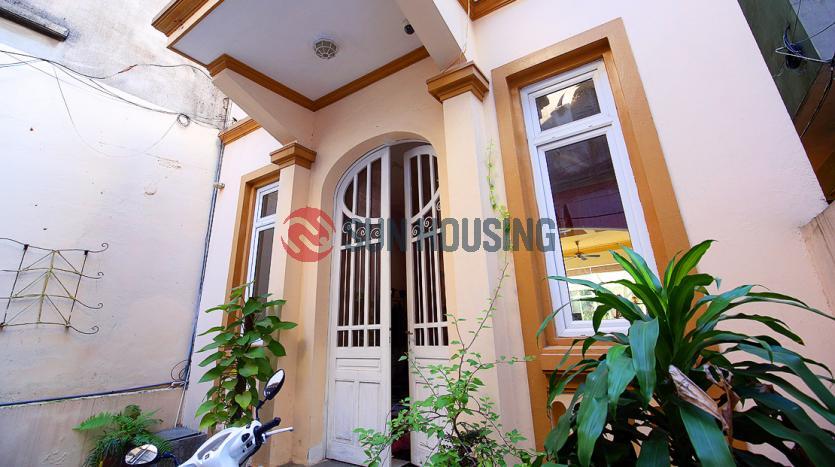 Spacious house in Tay Ho with green courtyard and backyard