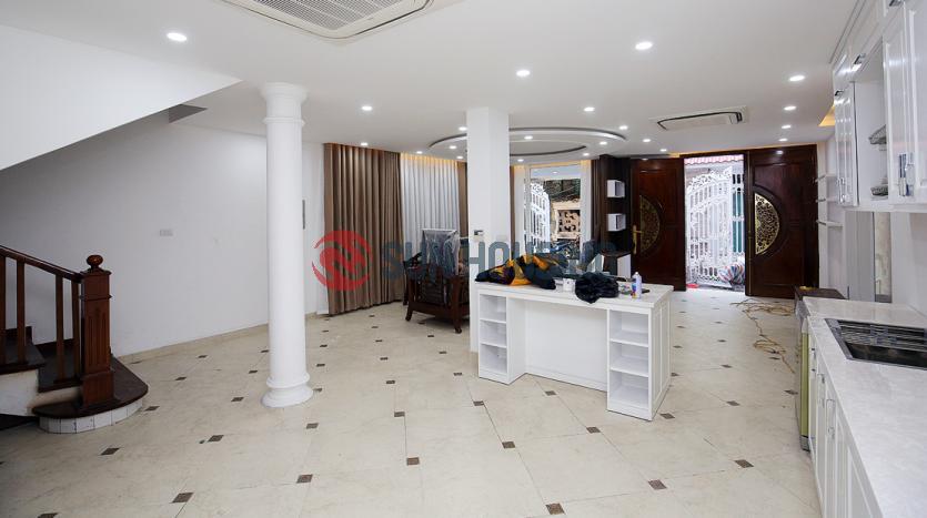 Modern 5-stories house Tay Ho Hanoi | 3 br & 2 multi-function rooms