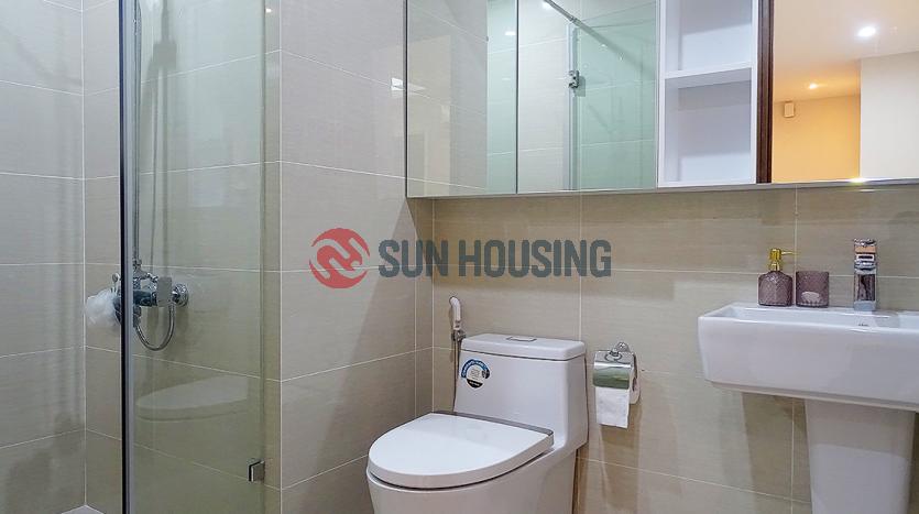 This Brand new & modern one bedroom apartment L3 Ciputra Hanoi has a living room, an open kitchen, a large bedroom with a lovely balcony leads in the much natural light. The total size of 56 sqm with the renting price of $650 per month