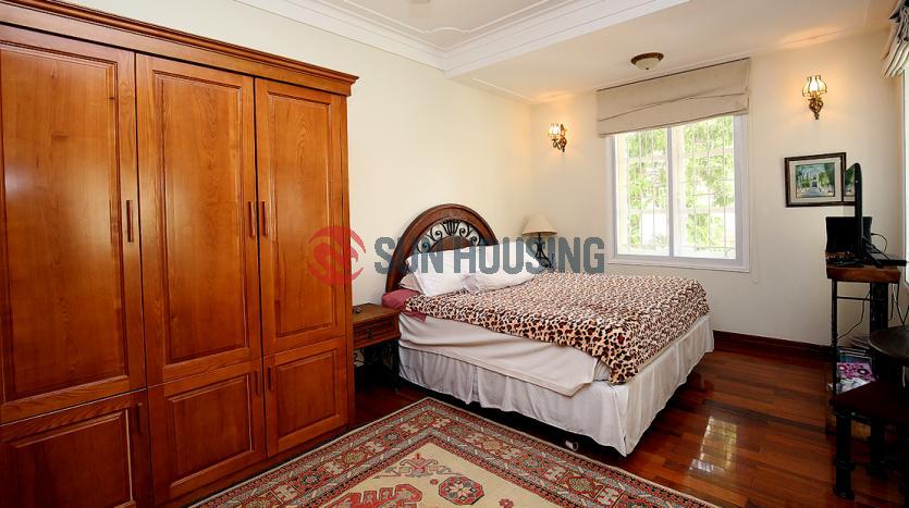 Conveniently located house Westlake Hanoi | 5 br & 3 bathrooms