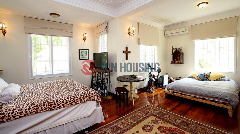 Conveniently located house Westlake Hanoi | 5 br & 3 bathrooms