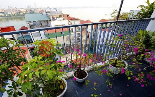 Ideal location for 2-br apartment in the center of Westlake Hanoi