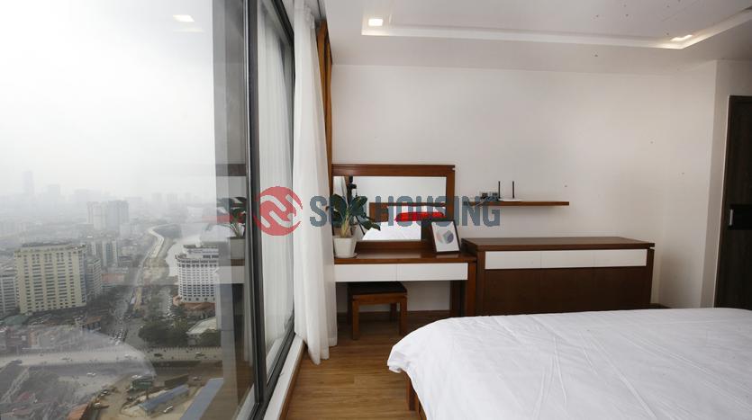 2 bedroom serviced apartment for rent in Vinhomes Metropolis Hanoi