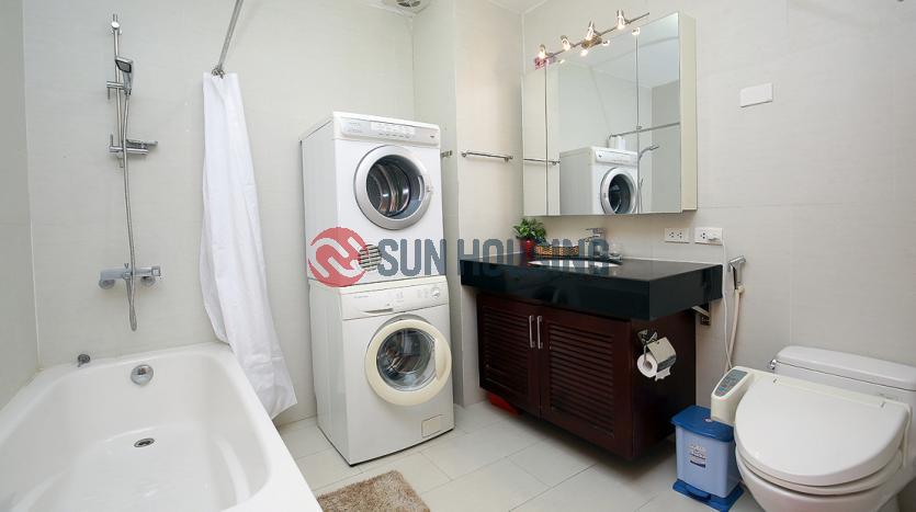 Renovated serviced 3-br apartment Xuan Dieu str, Westlake Hanoi