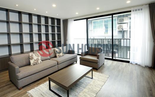 Apartment for rent in Tay Ho Hanoi, 3 bedrooms $1200