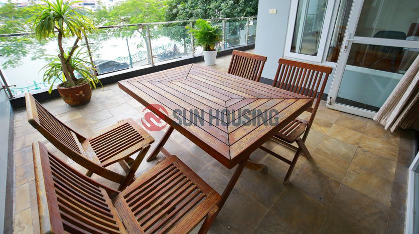 Serviced 3-br apartment Westlake Hanoi | Lake view, accessed by car