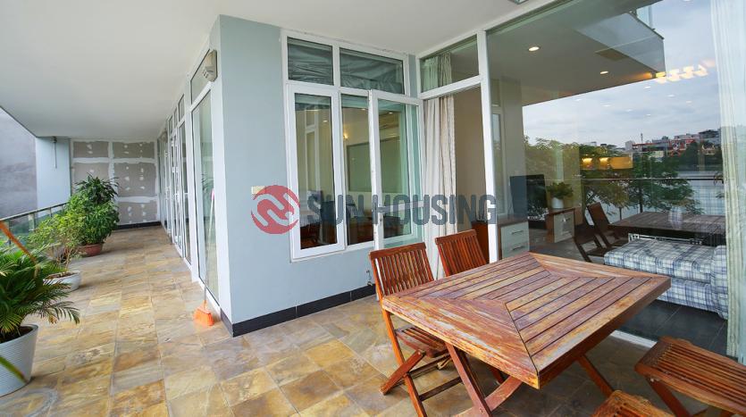 Serviced 3-br apartment Westlake Hanoi | Lake view, accessed by car