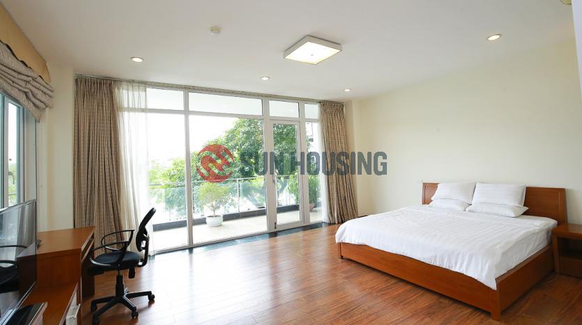 Serviced 3-br apartment Westlake Hanoi | Lake view, accessed by car