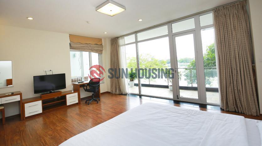 Serviced 3-br apartment Westlake Hanoi | Lake view, accessed by car