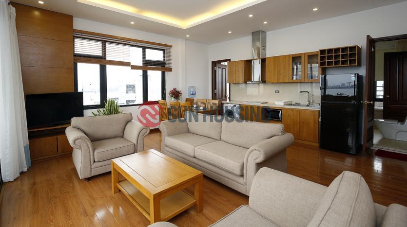 Apartment Tay Ho, Quang Khanh high floor with balcony