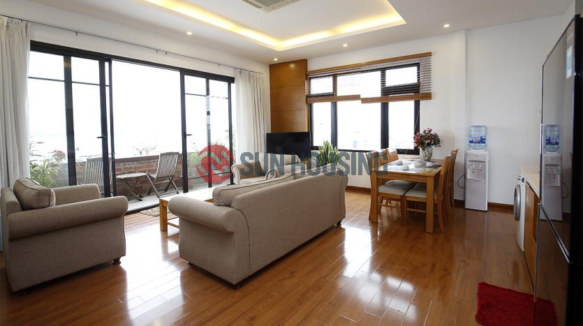 Apartment Tay Ho, Quang Khanh high floor with balcony