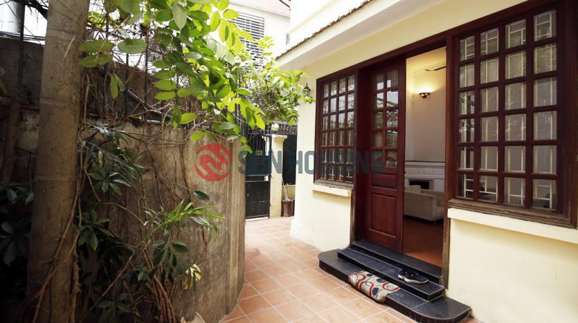 House in Tay Ho | French style 4 bedrooms and courtyard