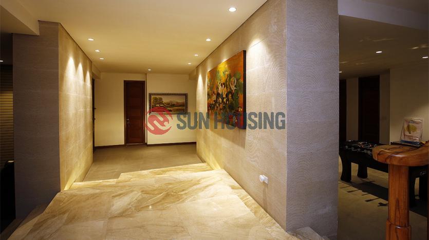 Apartment Tay Ho with 02 bedrooms, garage, full services