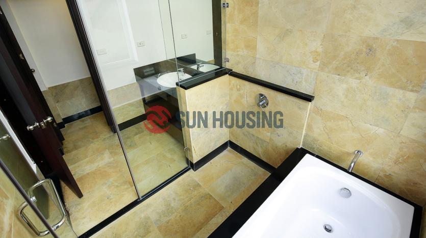 High-standard Tay Ho 4 bedroom apartment for rent