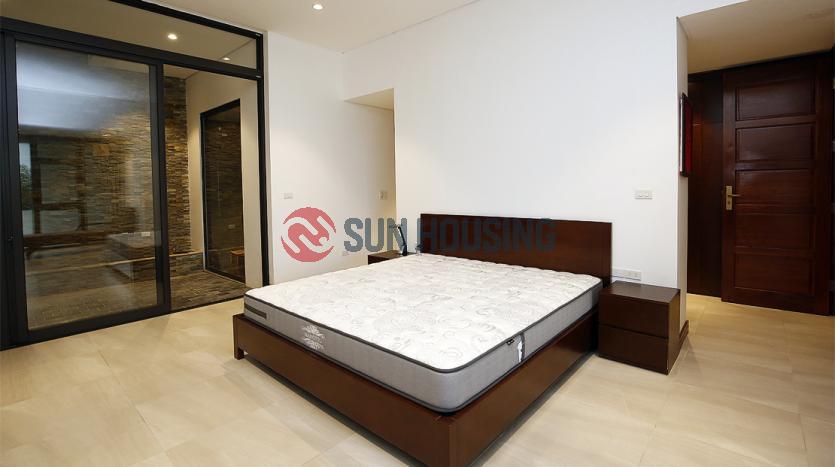 Apartment Tay Ho with 02 bedrooms, garage, full services