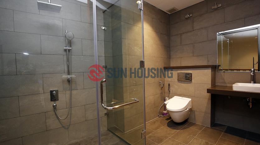 Apartment Tay Ho with 02 bedrooms, garage, full services