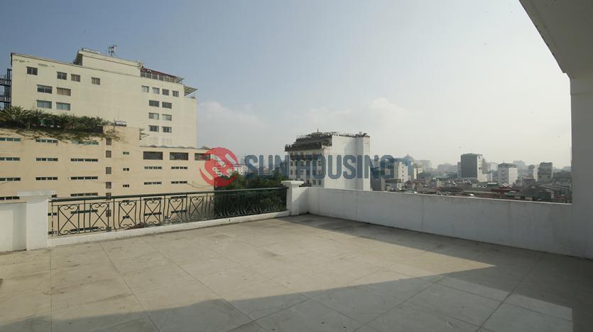 High-floor center 1 bedroom apartment for rent, huge balcony