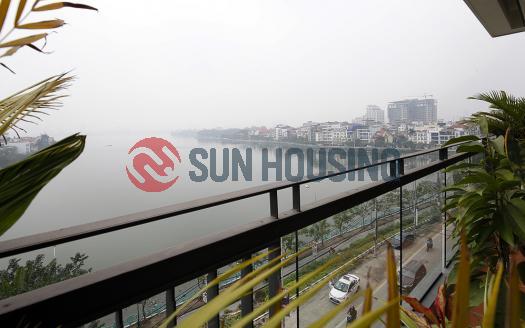 Lake view apartment for rent in Tay Ho Hanoi, 4 bedrooms 200 sqm