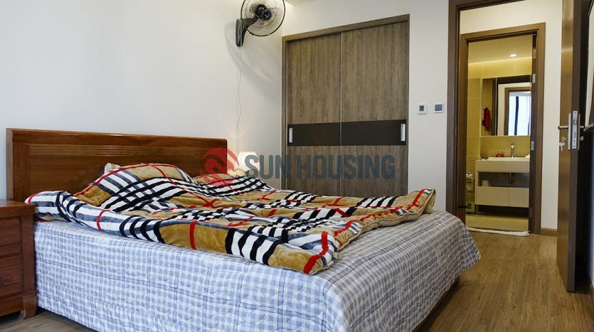 01-bed apartment in Vinhomes Metropolis for single tenant
