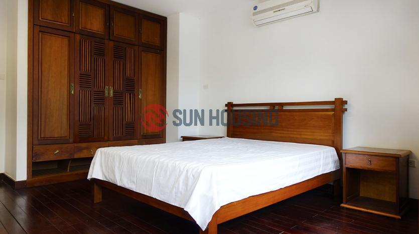 Big three bedroom apartment Ba Dinh Hanoi – quiet and safe