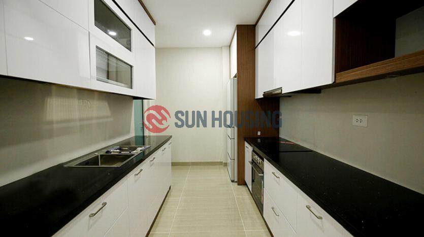 Elegant Ciputra 3 bedroom apartment for rent, L4 Tower