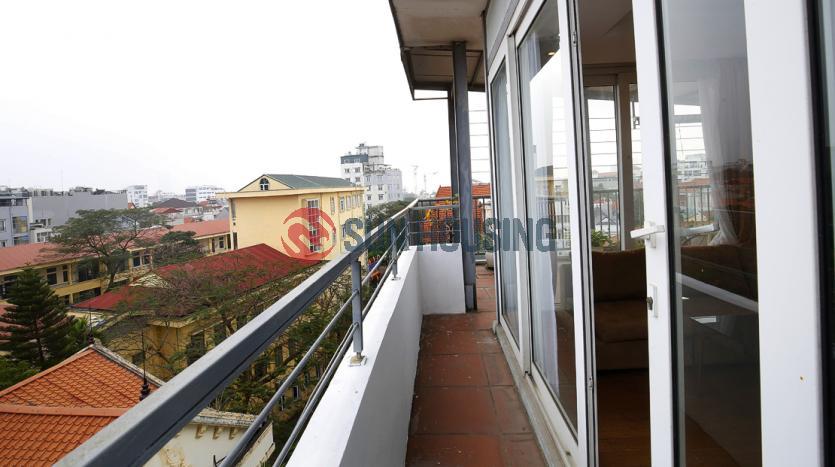 01-bed serviced apartment Tay Ho with balcony and terrace